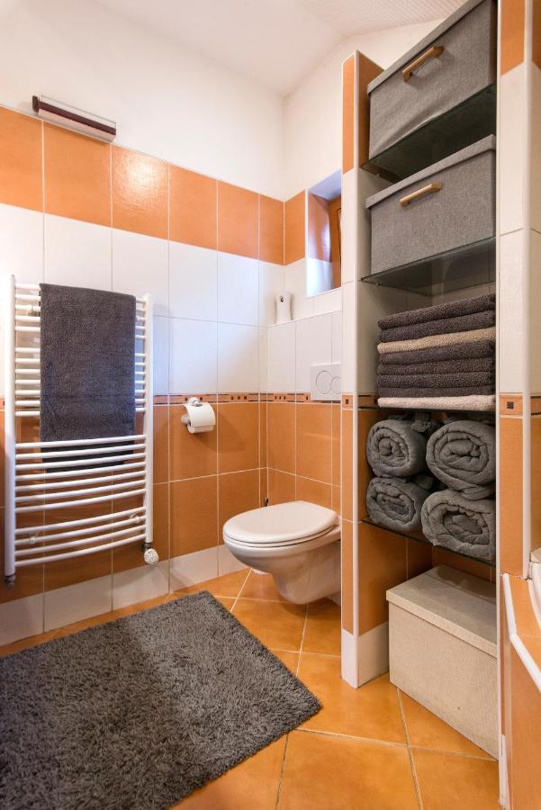Apartment Neratovice Экстерьер фото